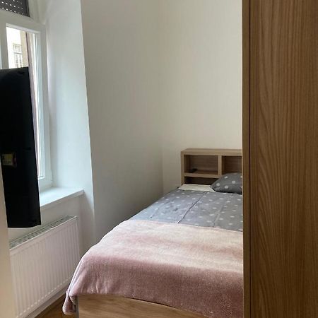 Tiny Twix Room In The City Centre リュブリャナ エクステリア 写真